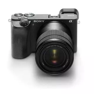 Sony ILCE6600MB.CEC A6600 + 18-135mm