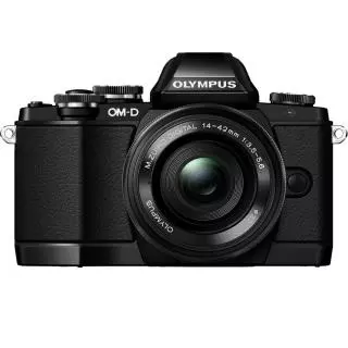 OMSystem OMD EM10 M IV + 14-150mm negro