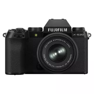 Fujifilm X S20 + 15-45mm